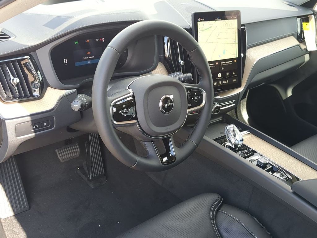 Thumbnail: 2026 Volvo XC60 - 2