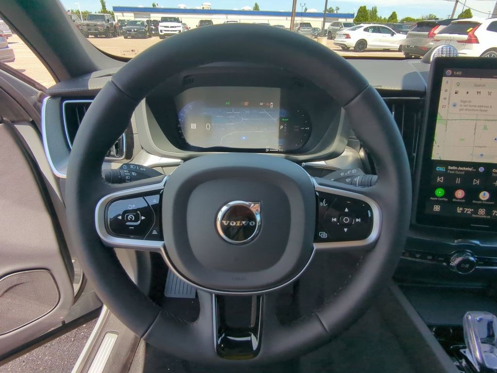 Thumbnail: 2026 Volvo XC60 - 13