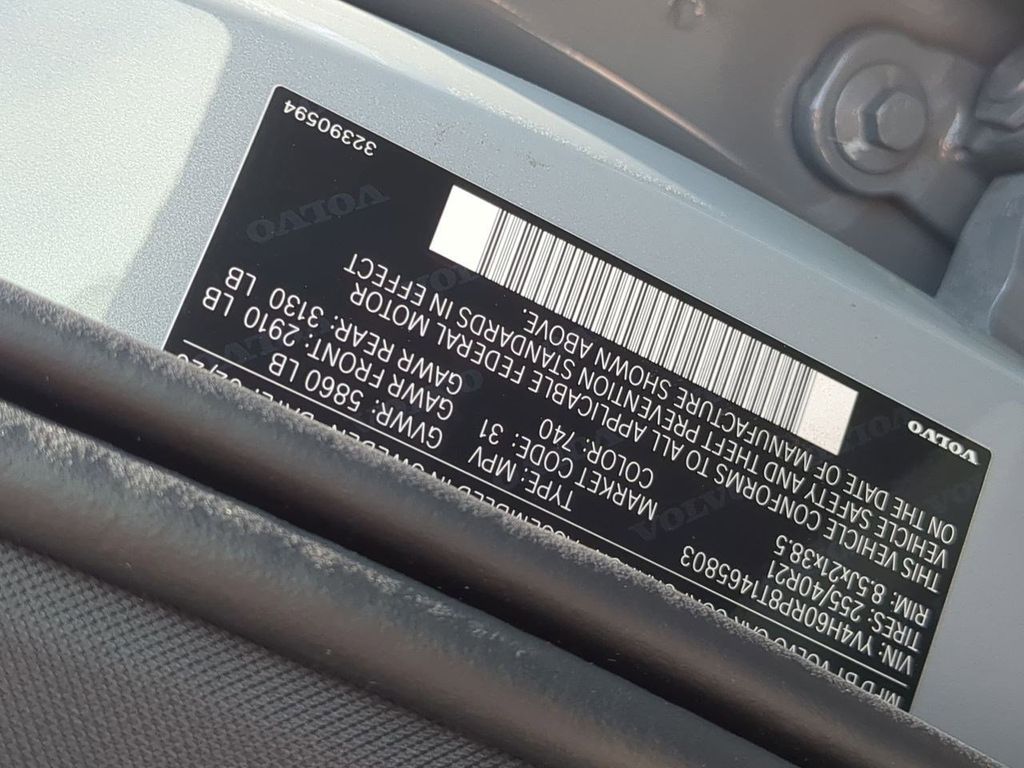Thumbnail: 2026 Volvo XC60 - 32