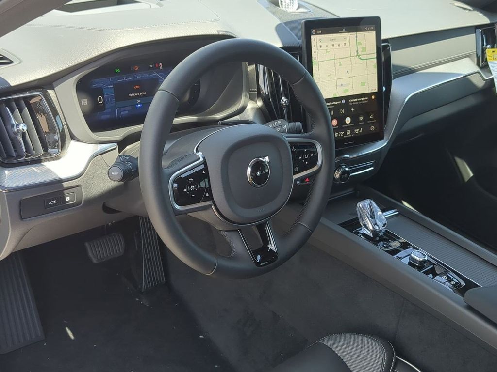 Thumbnail: 2026 Volvo XC60 - 2