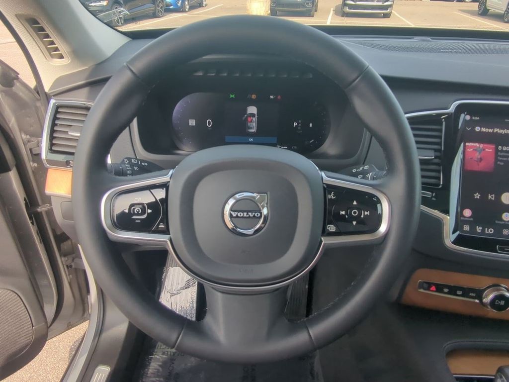 Thumbnail: 2024 Volvo XC90 - 13
