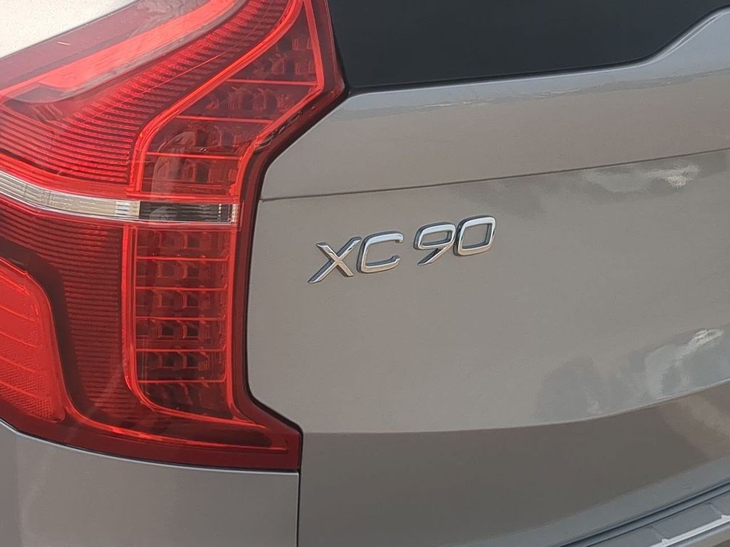 Thumbnail: 2024 Volvo XC90 - 22