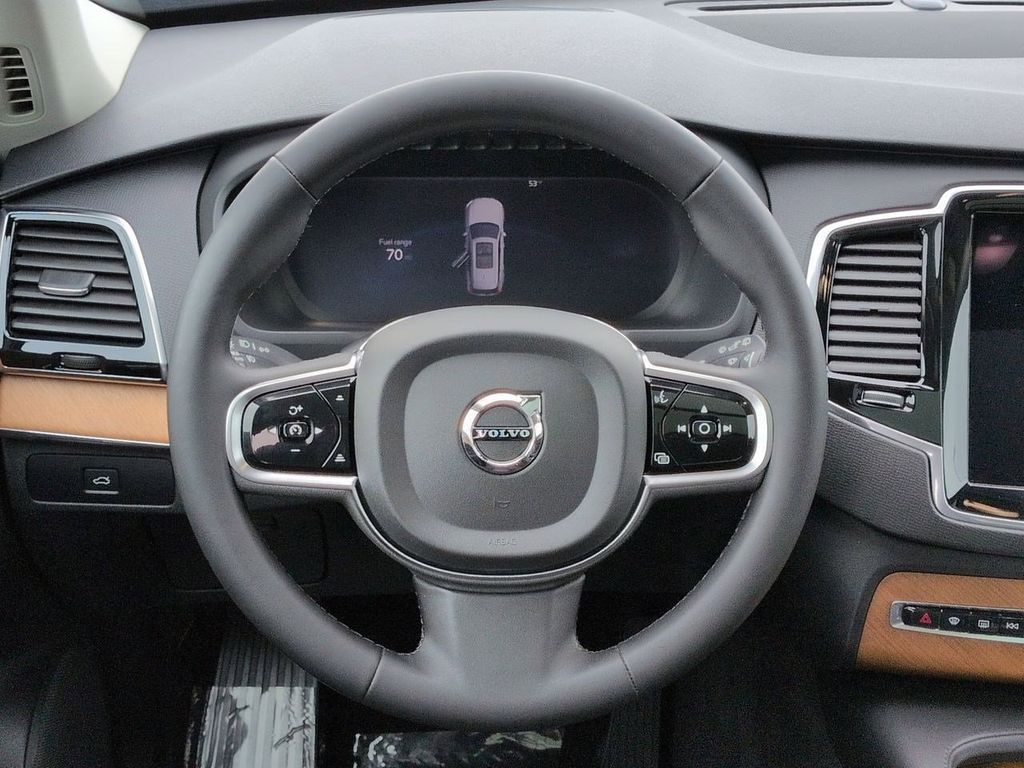 Thumbnail: 2024 Volvo XC90 - 14
