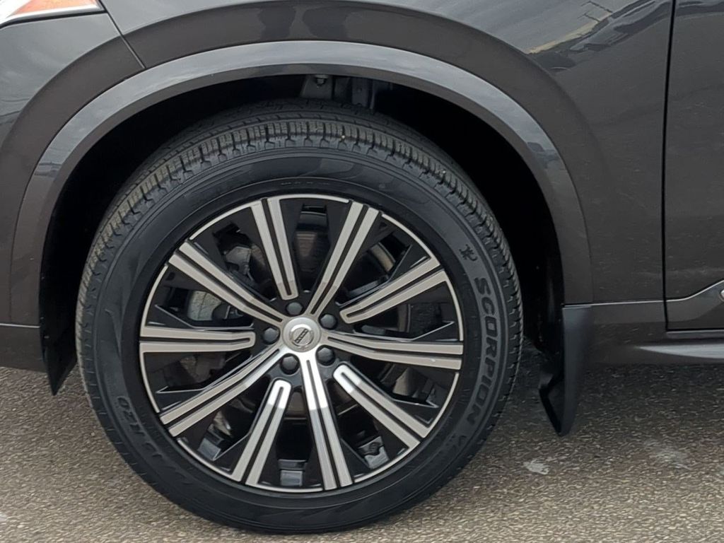 Thumbnail: 2024 Volvo XC90 - 8