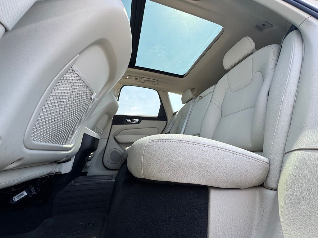 Thumbnail: 2024 Volvo XC60 - 19