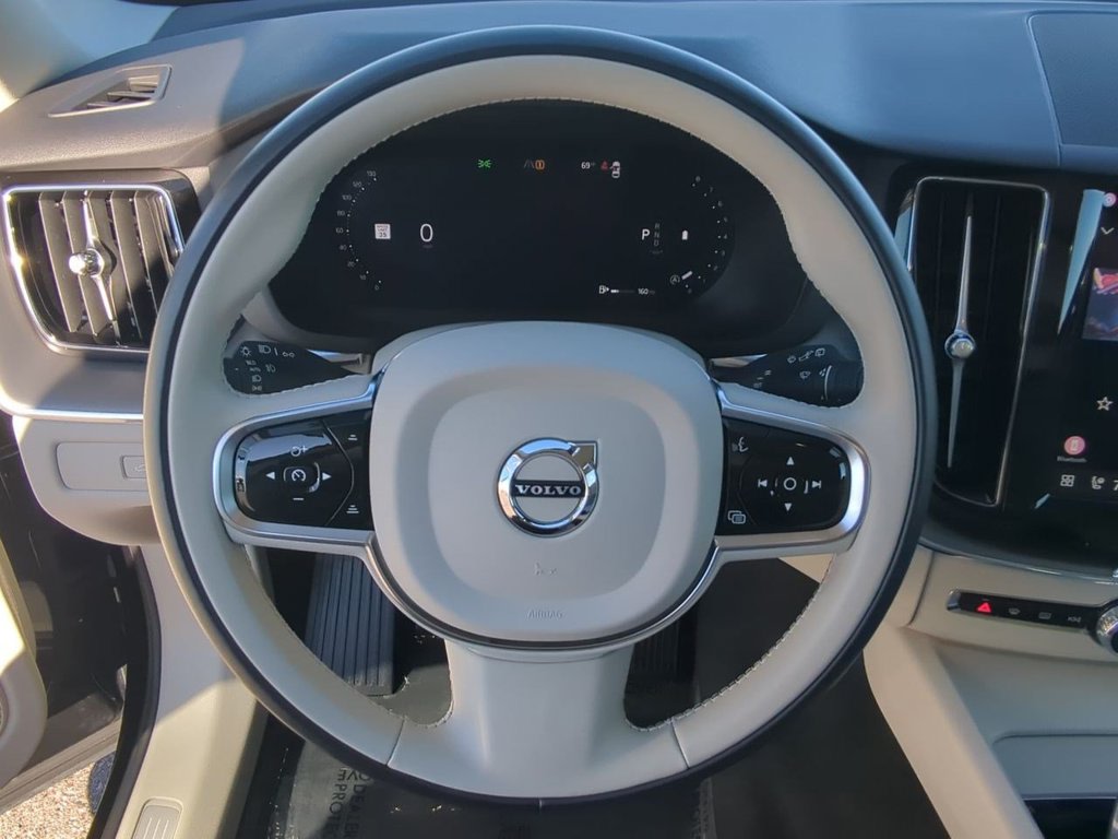 Thumbnail: 2024 Volvo XC60 - 13