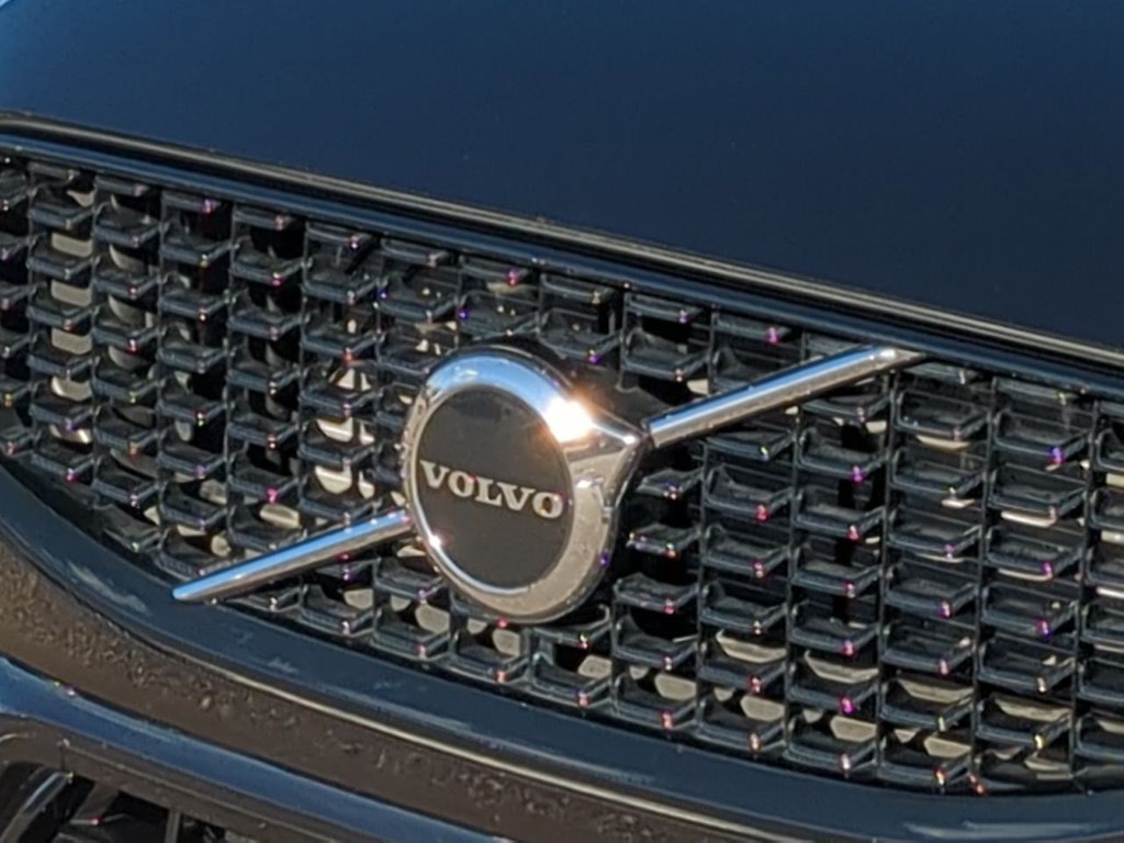 Thumbnail: 2024 Volvo XC60 - 7