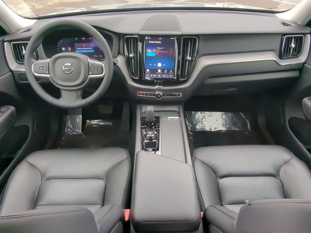 Thumbnail: 2024 Volvo XC60 - 9