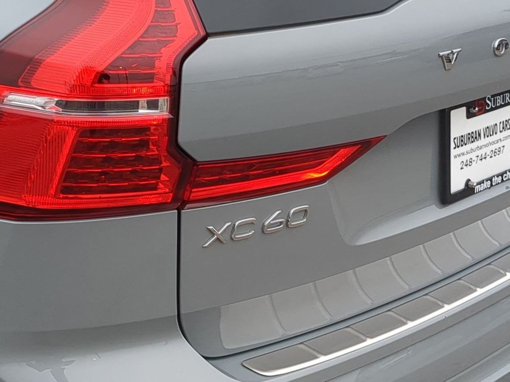 Thumbnail: 2024 Volvo XC60 - 22