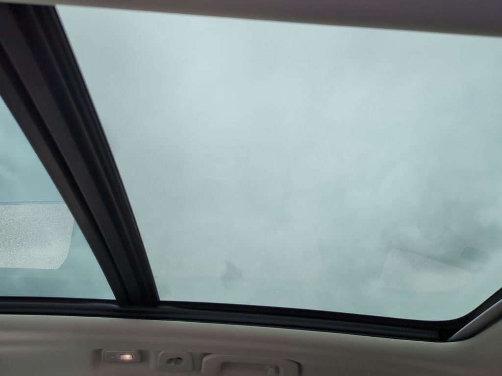 Thumbnail: 2024 Volvo XC60 - 27