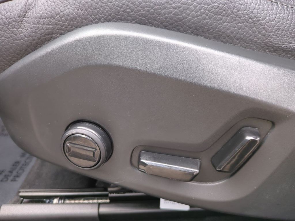 Thumbnail: 2024 Volvo XC60 - 26