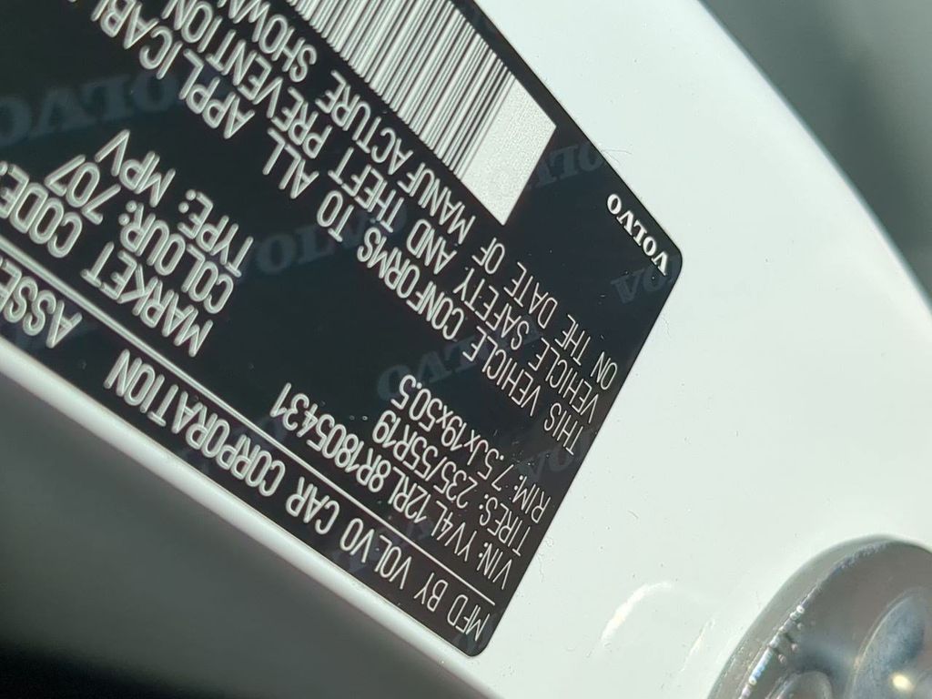 Thumbnail: 2024 Volvo XC60 - 32