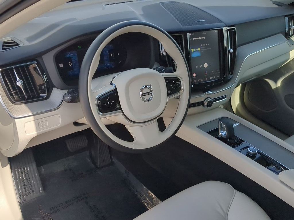 Thumbnail: 2024 Volvo XC60 - 2