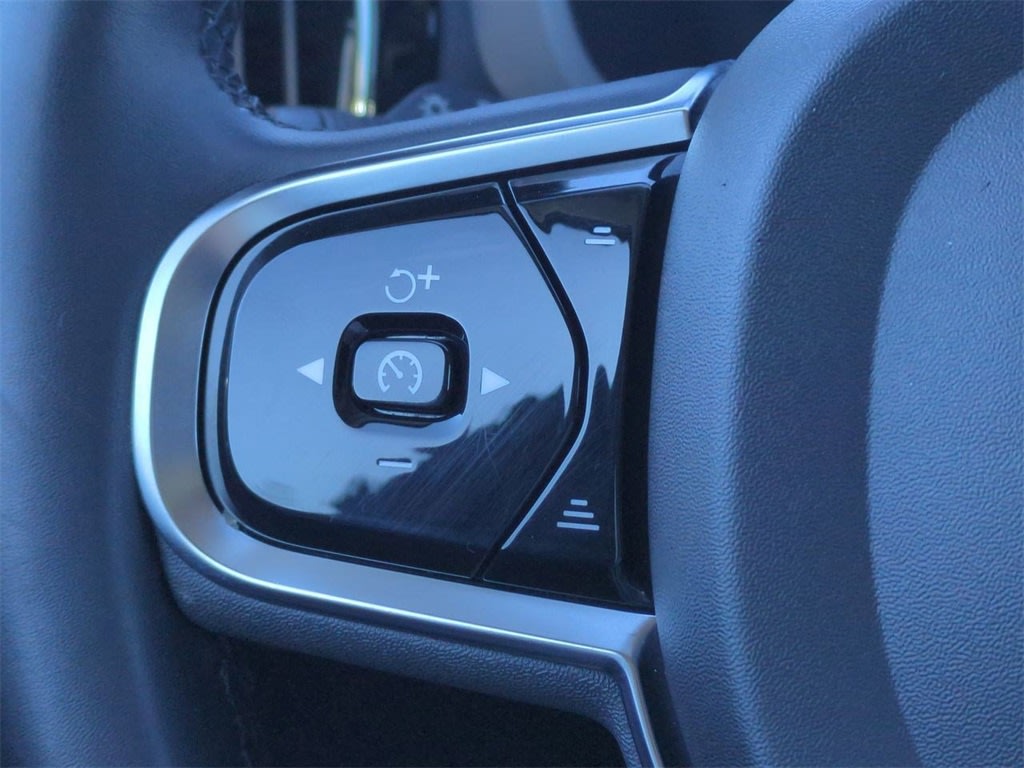 Thumbnail: 2024 Volvo XC60 - 30