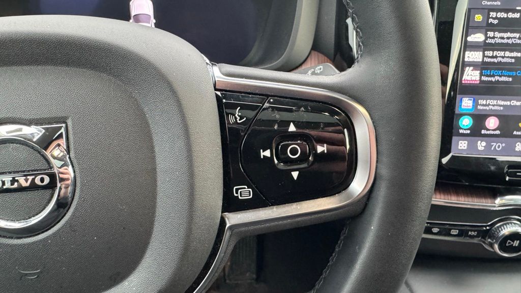 Thumbnail: 2024 Volvo XC60 - 24