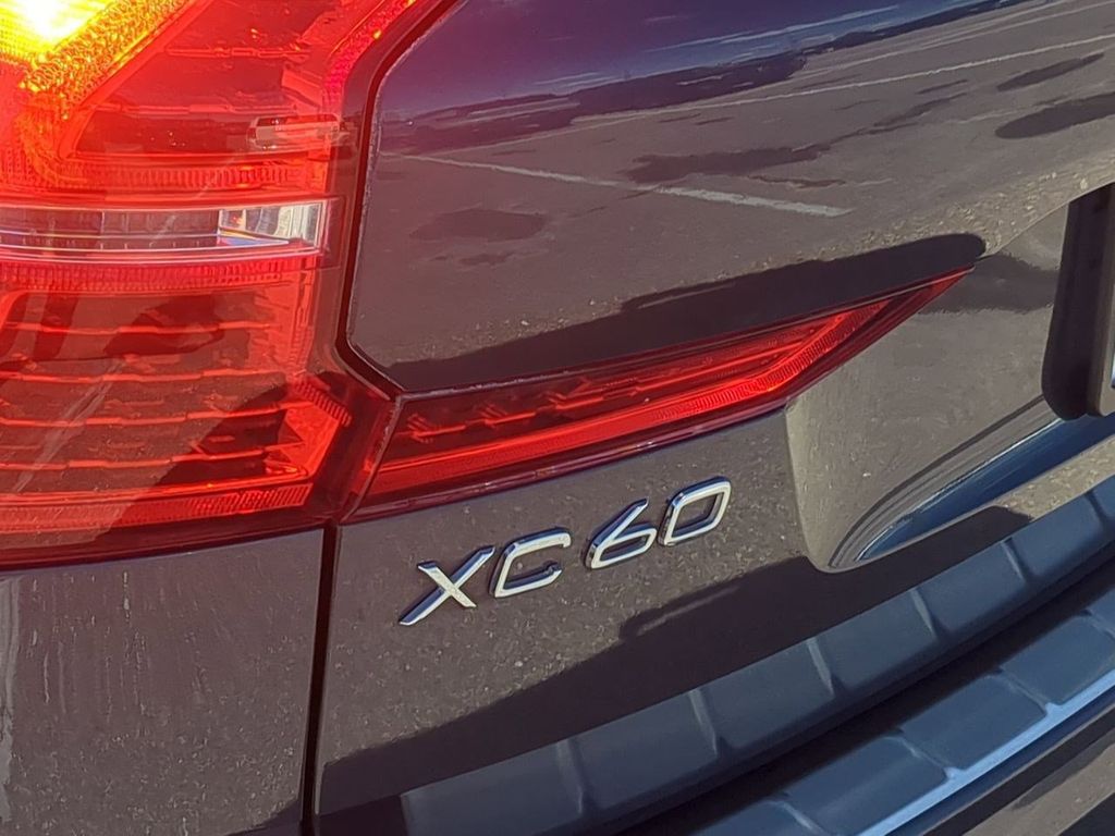 Thumbnail: 2024 Volvo XC60 - 22