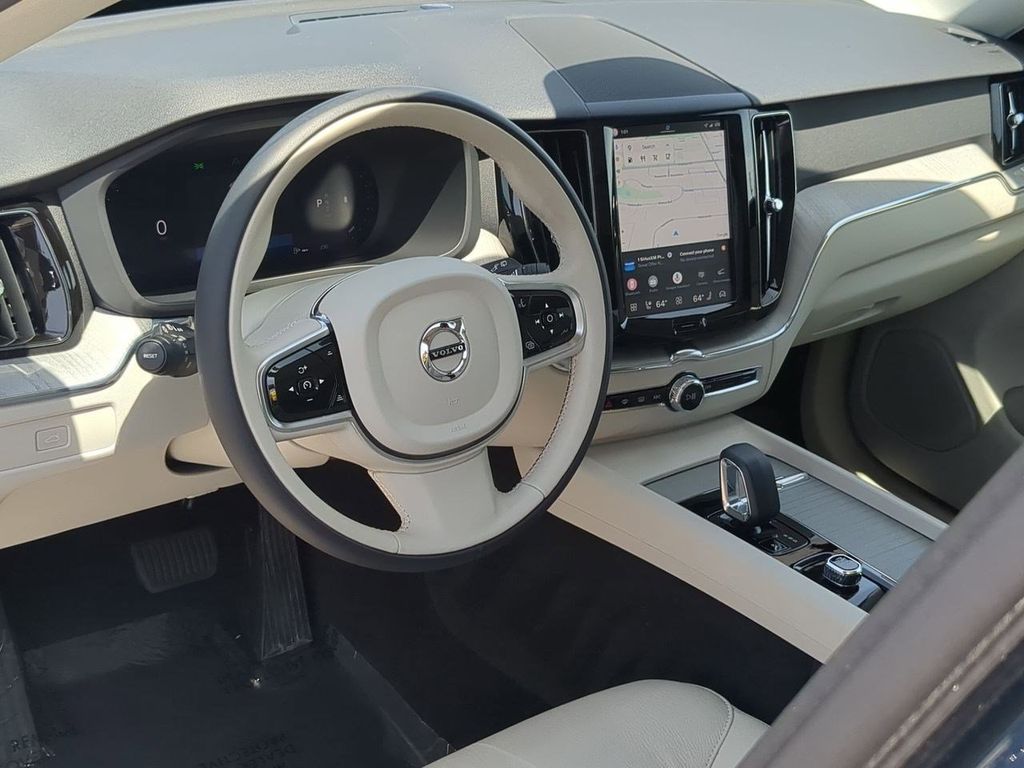 Thumbnail: 2024 Volvo XC60 - 2