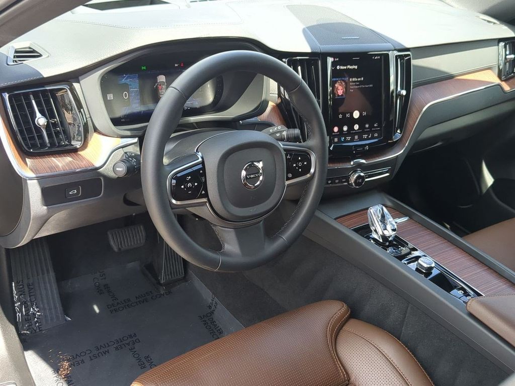 Thumbnail: 2024 Volvo XC60 - 2