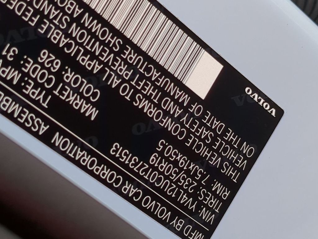 Thumbnail: 2026 Volvo XC40 - 31