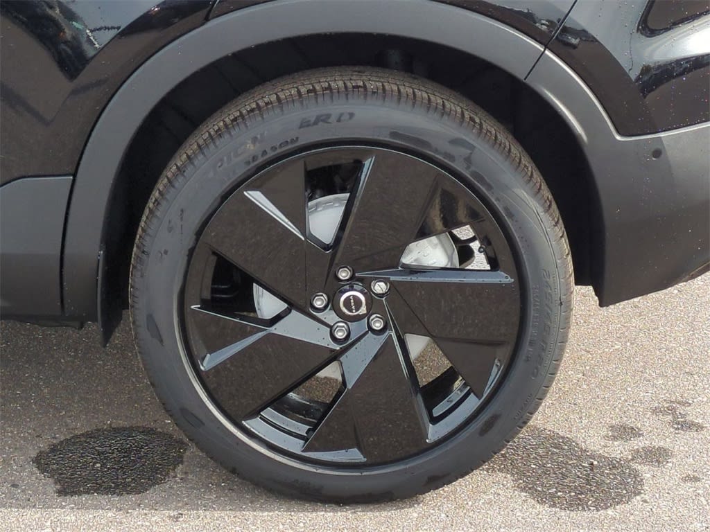 Thumbnail: 2026 Volvo XC40 - 8