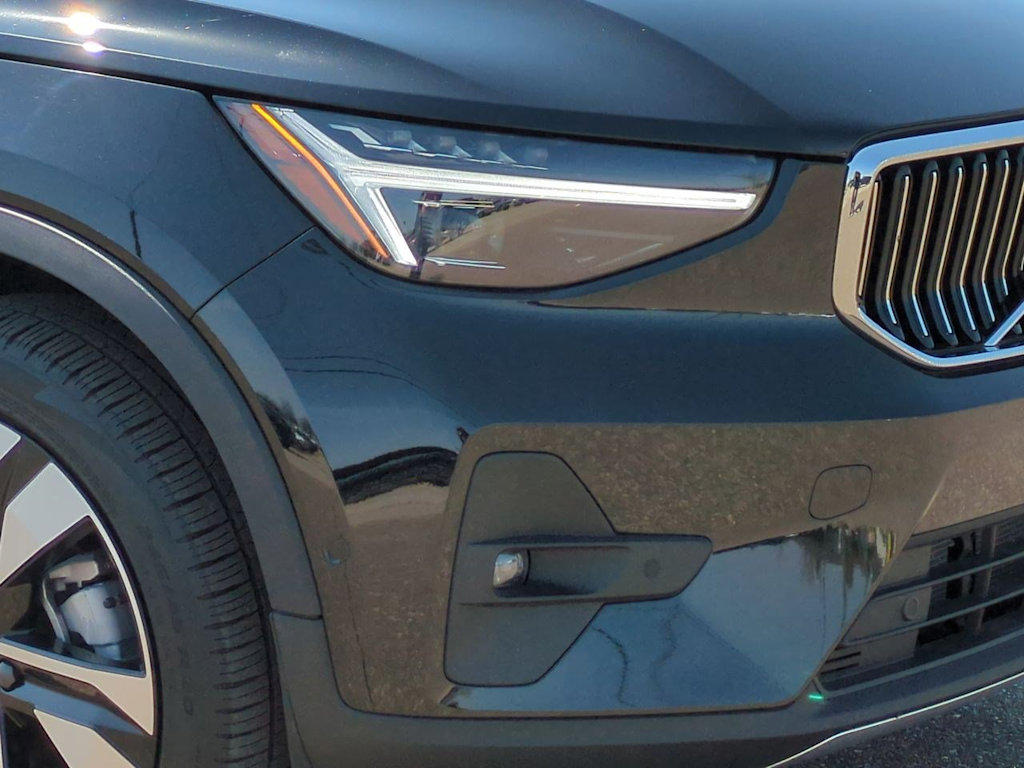 2024 Volvo XC40 B5 Plus 7