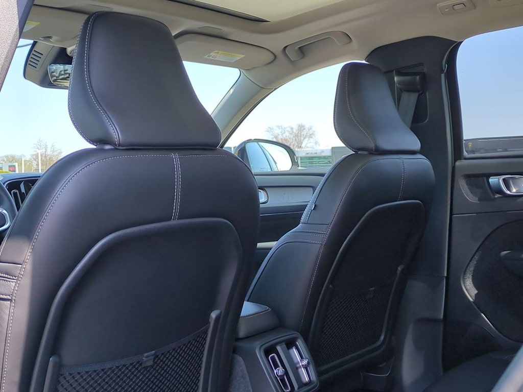 2024 Volvo XC40 B5 Plus 13