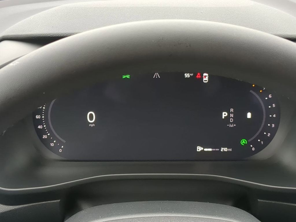 Thumbnail: 2026 Volvo XC40 - 29