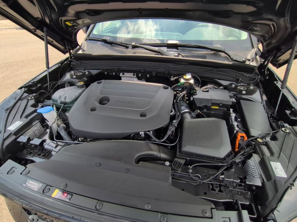 Thumbnail: 2026 Volvo XC40 - 8
