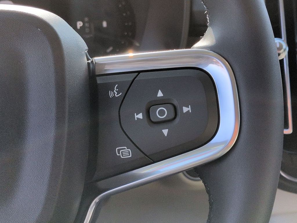 Thumbnail: 2026 Volvo XC40 - 29