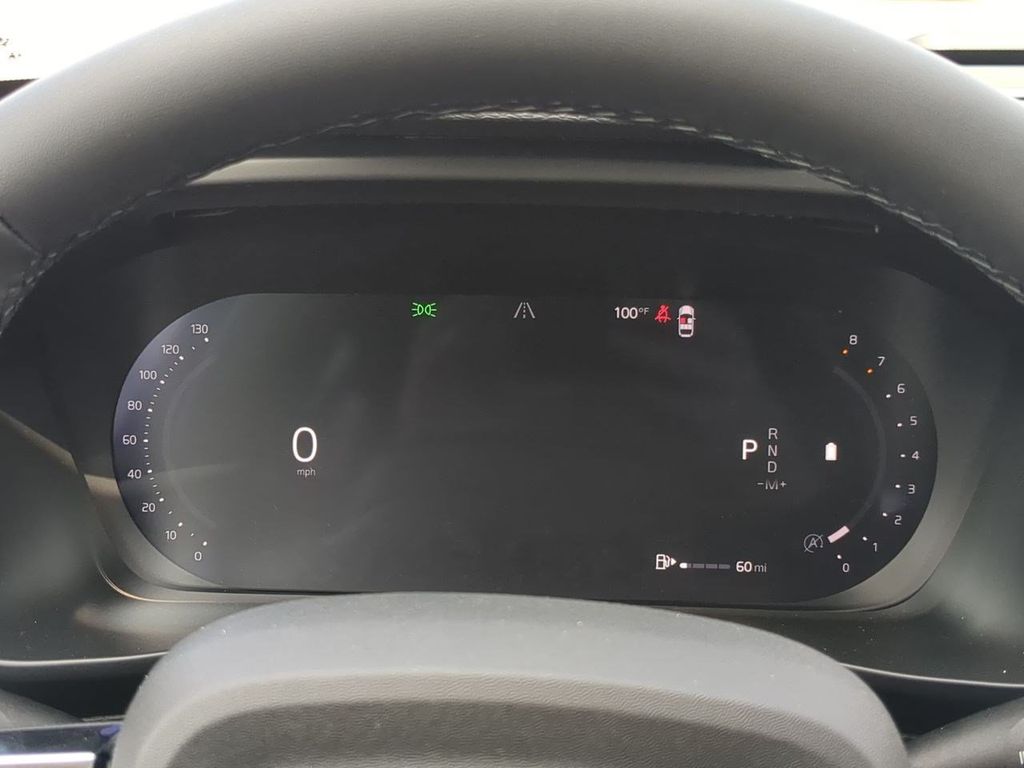 Thumbnail: 2026 Volvo XC40 - 28
