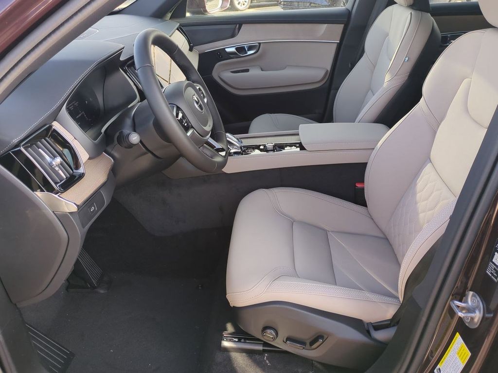 Thumbnail: 2026 Volvo XC90 - 6