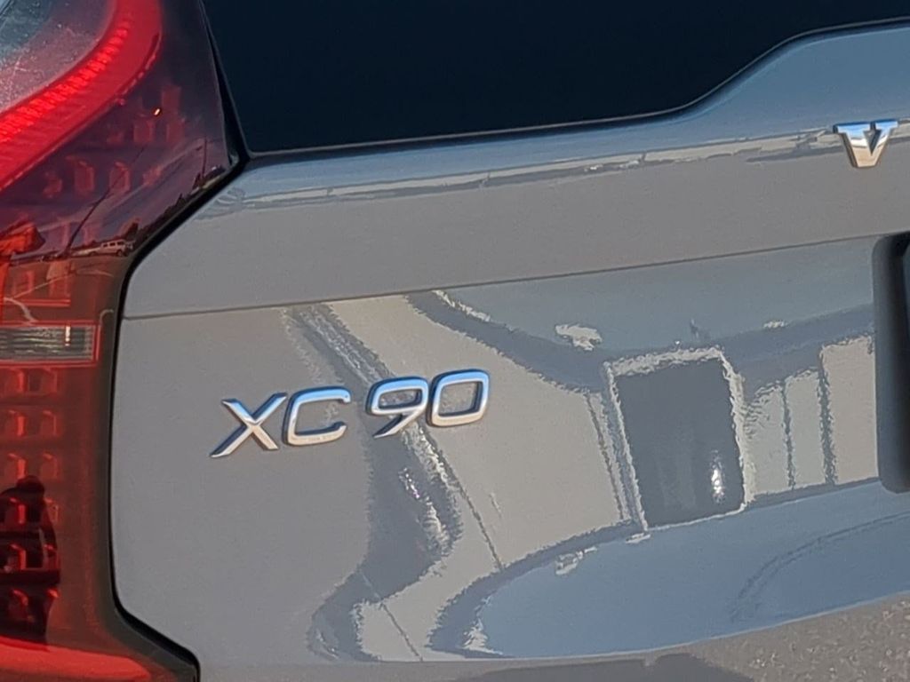 Thumbnail: 2026 Volvo XC90 - 22