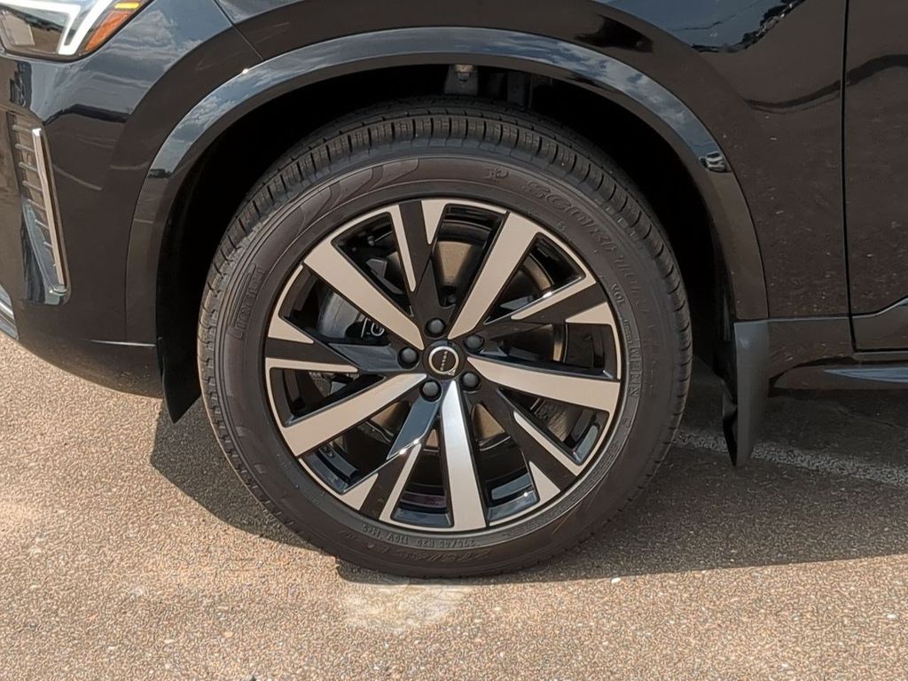Thumbnail: 2026 Volvo XC90 - 8