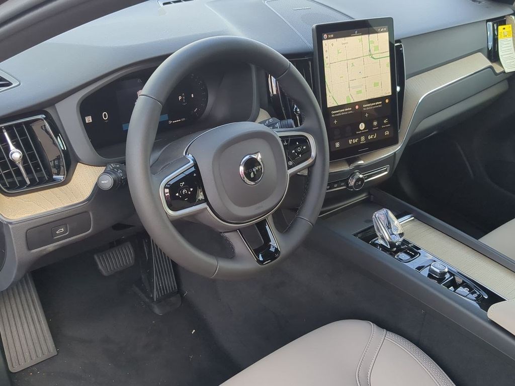 Thumbnail: 2026 Volvo XC60 - 2