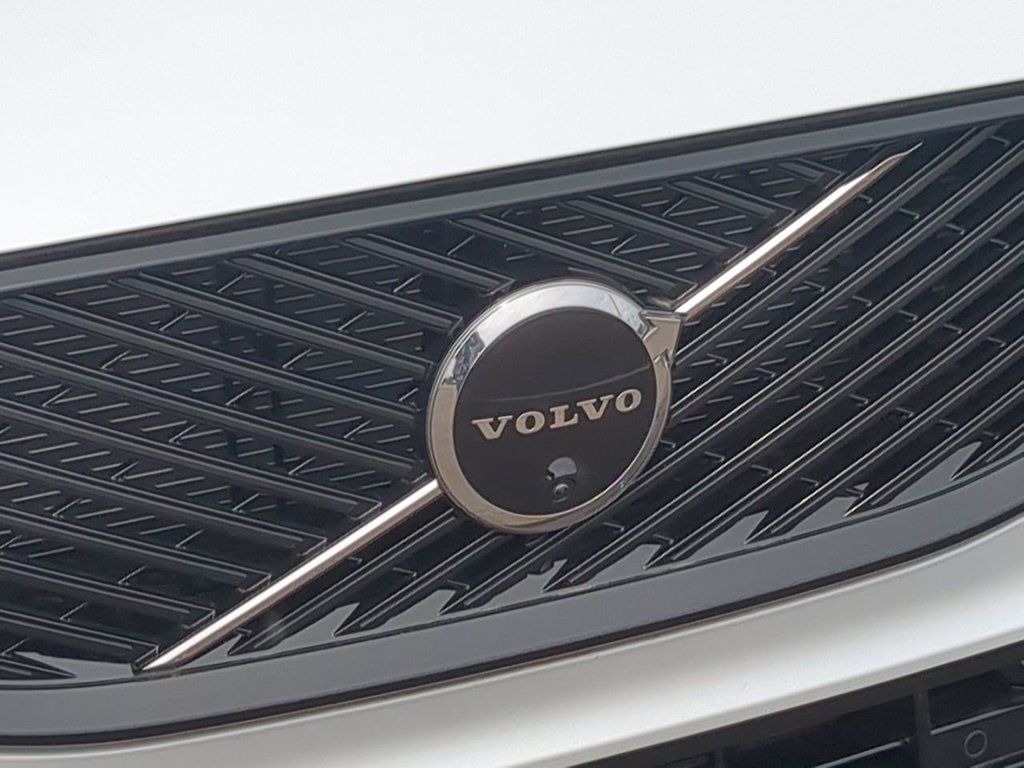 Thumbnail: 2026 Volvo XC60 - 7