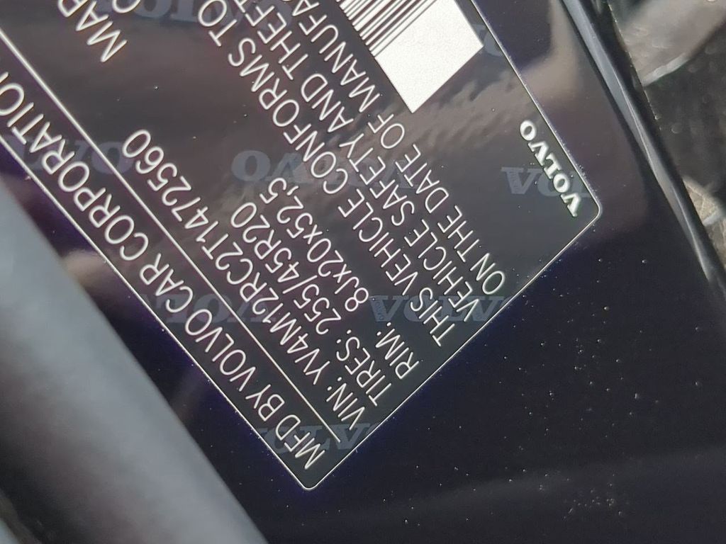 Thumbnail: 2026 Volvo XC60 - 18