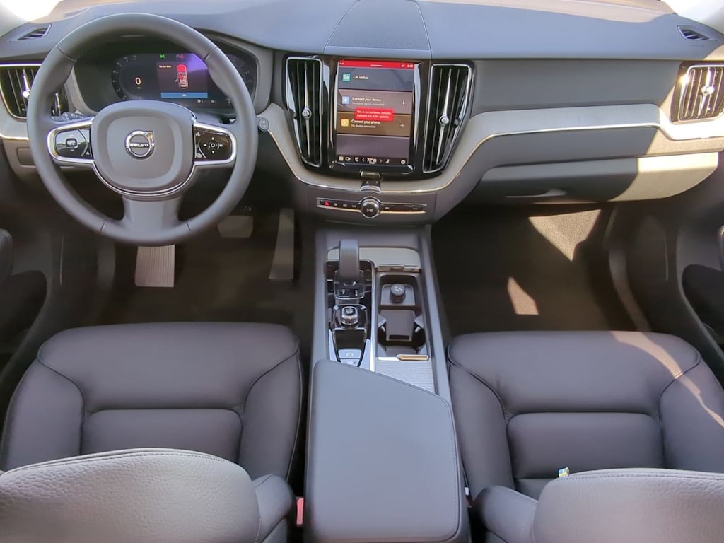 2025 Volvo XC60 B5 Plus 10