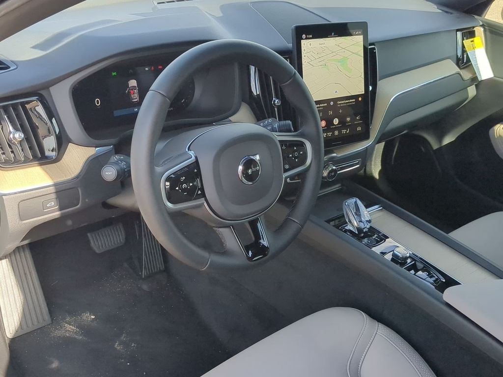 Thumbnail: 2026 Volvo XC60 - 2
