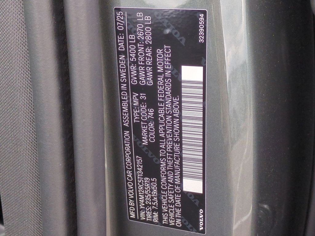 Thumbnail: 2026 Volvo XC60 - 18