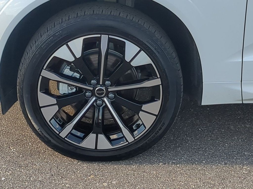 Thumbnail: 2026 Volvo XC60 - 8