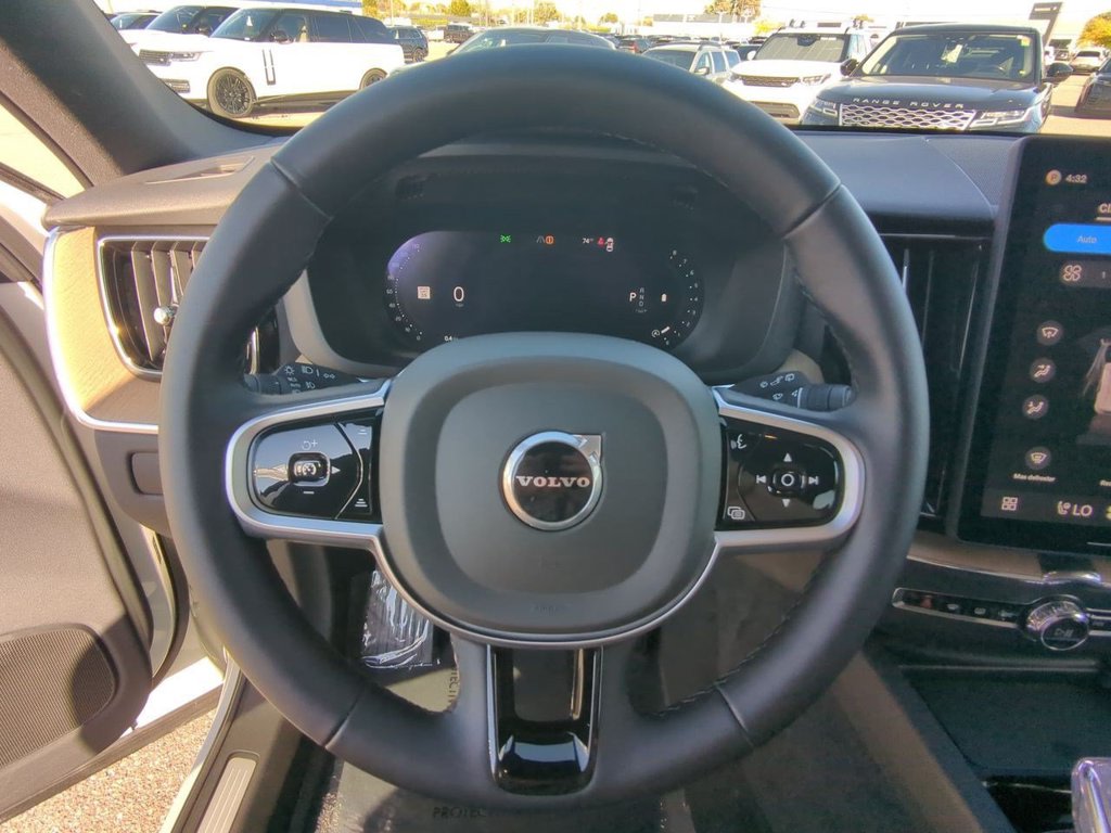 Thumbnail: 2026 Volvo XC60 - 13