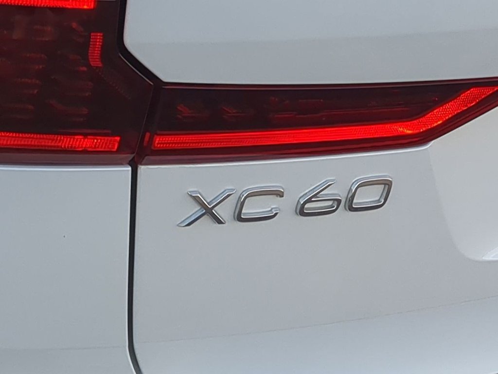 Thumbnail: 2026 Volvo XC60 - 23