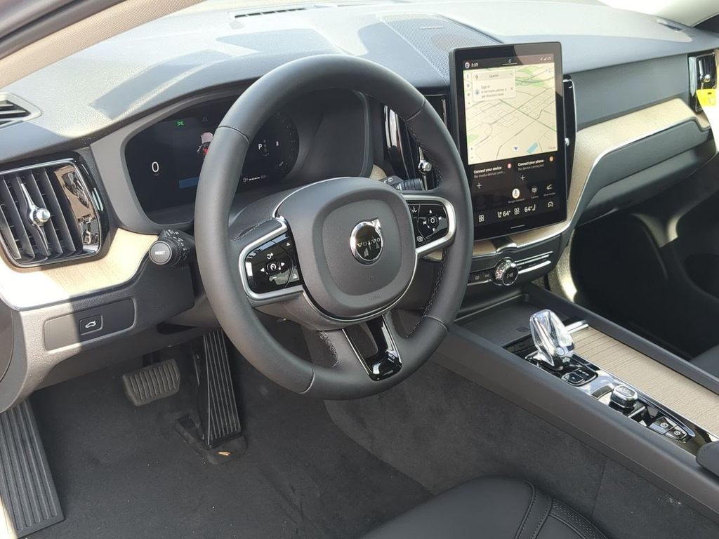 Thumbnail: 2026 Volvo XC60 - 2