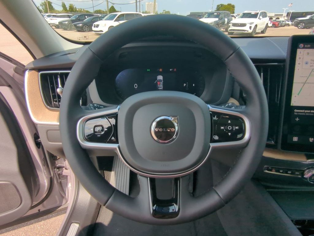 Thumbnail: 2026 Volvo XC60 - 13