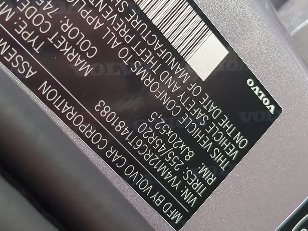 Thumbnail: 2026 Volvo XC60 - 32