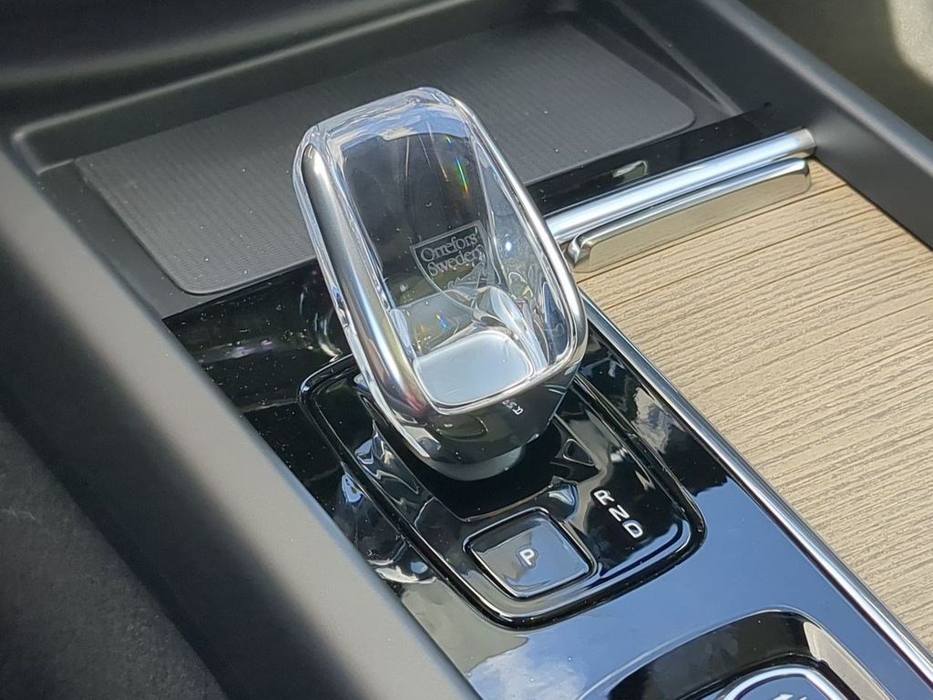 Thumbnail: 2026 Volvo XC60 - 31