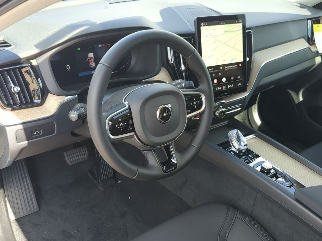 Thumbnail: 2026 Volvo XC60 - 2