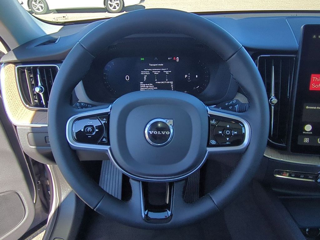 Thumbnail: 2026 Volvo XC60 - 13