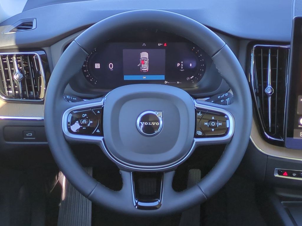 Thumbnail: 2026 Volvo XC60 - 13
