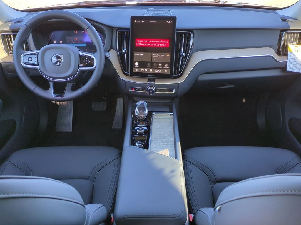 Thumbnail: 2026 Volvo XC60 - 9